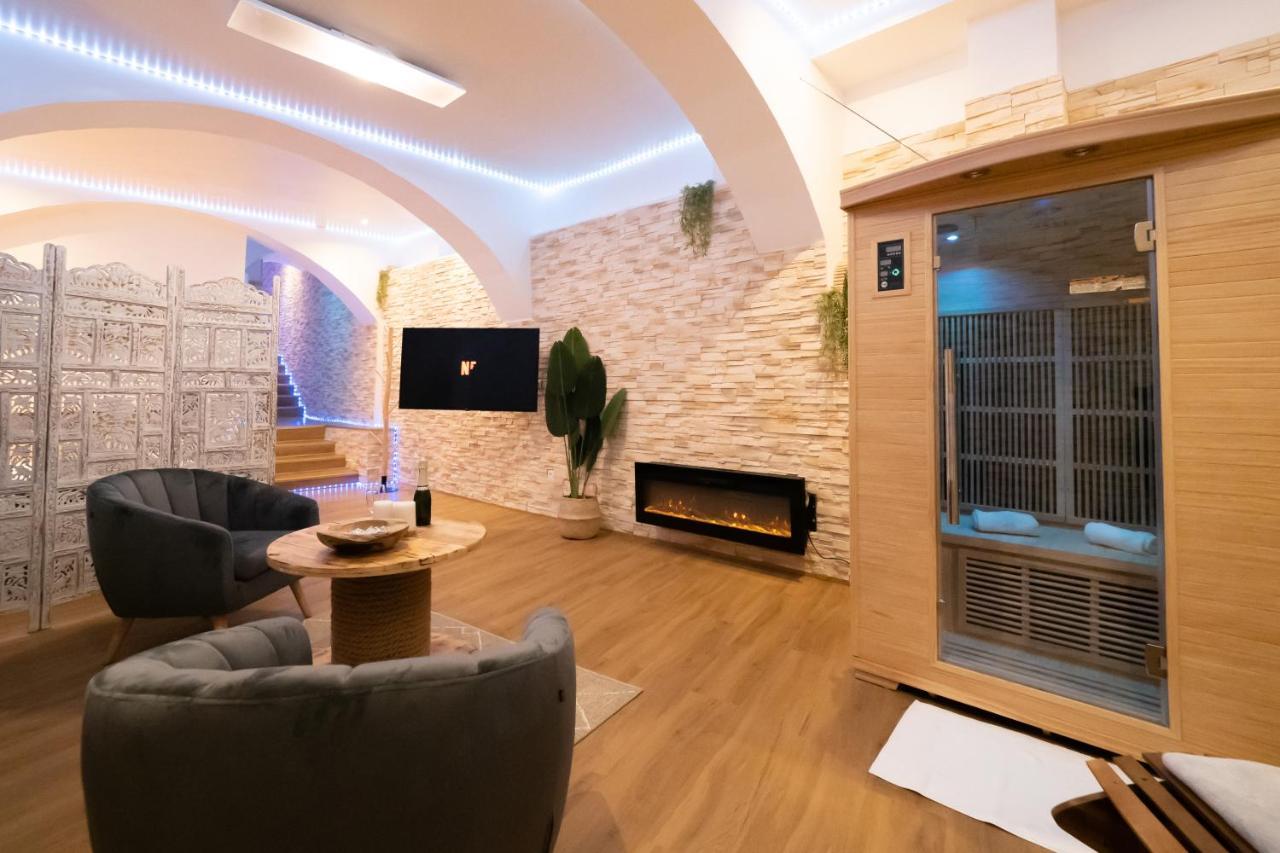 Le Spa De La Cathedrale - Jacuzzi - Sauna - Champagne - Netflix - Wifi Troyes Luaran gambar