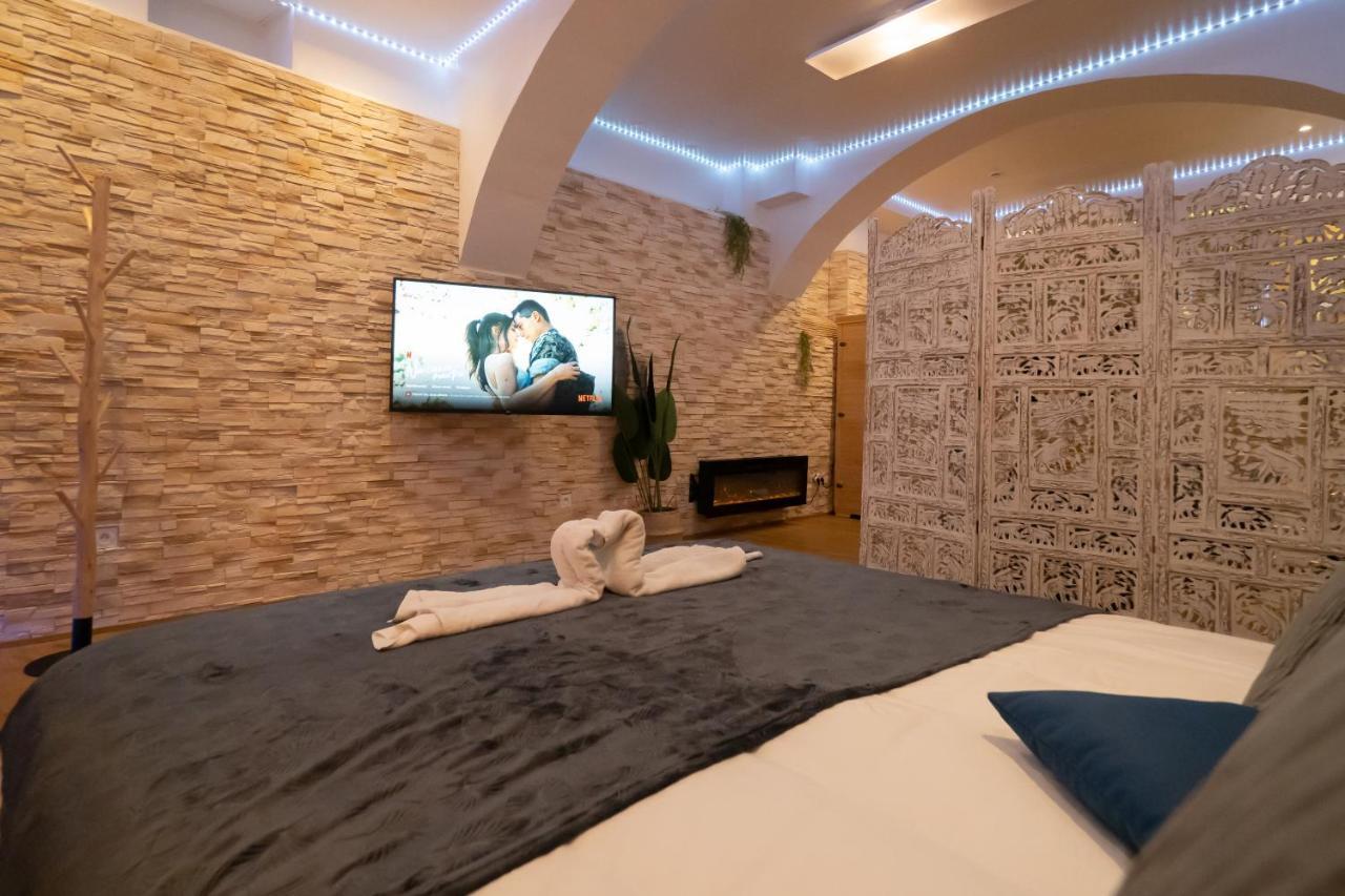 Le Spa De La Cathedrale - Jacuzzi - Sauna - Champagne - Netflix - Wifi Troyes Luaran gambar