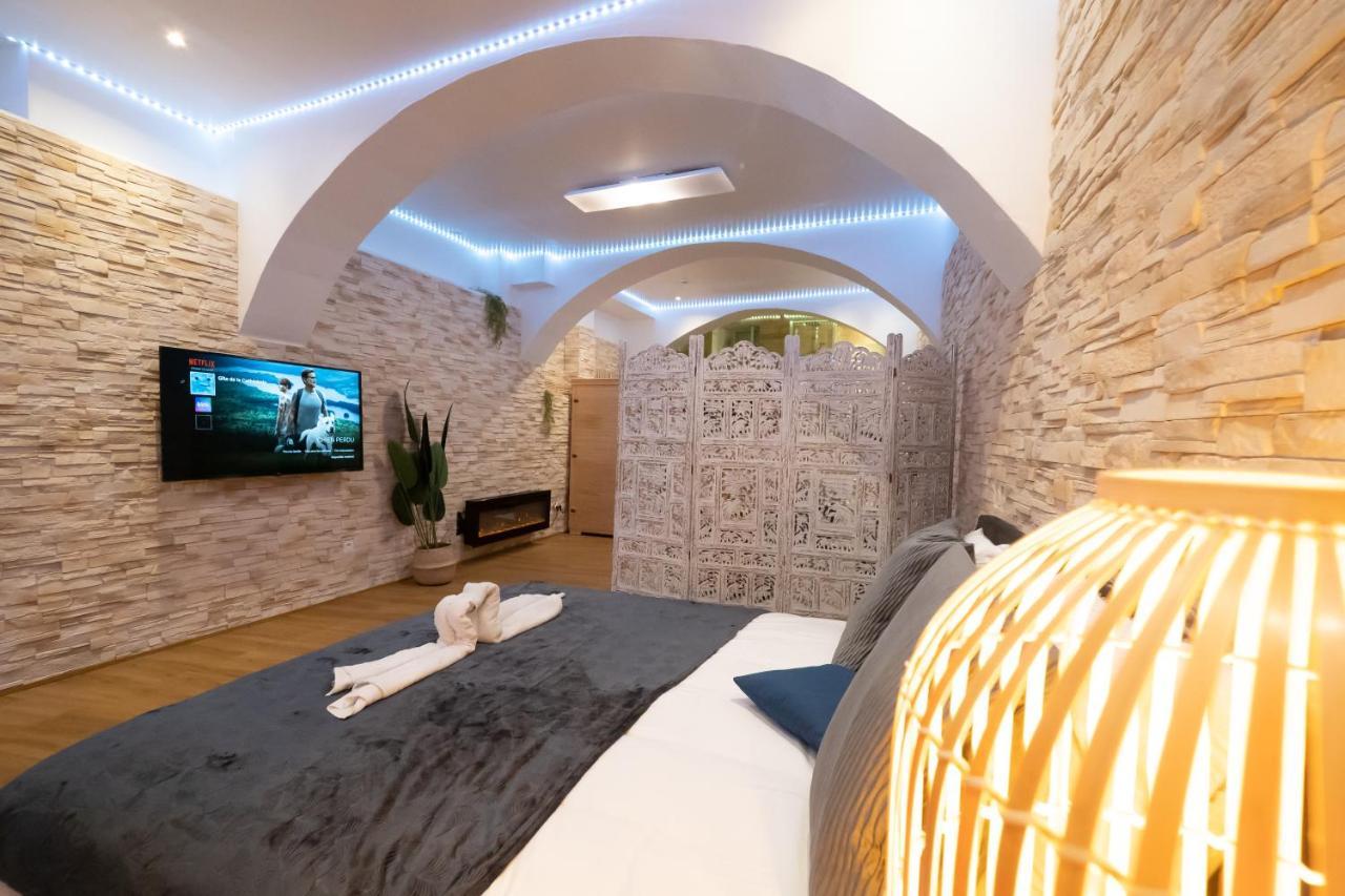 Le Spa De La Cathedrale - Jacuzzi - Sauna - Champagne - Netflix - Wifi Troyes Luaran gambar